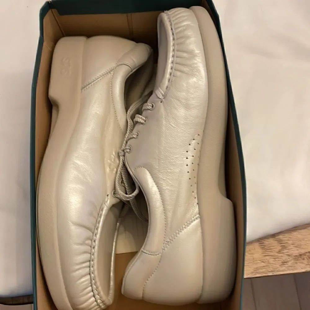 SAS PEARL BONE COLORED COMFORT SHOES. NEW - Picture 11 of 12